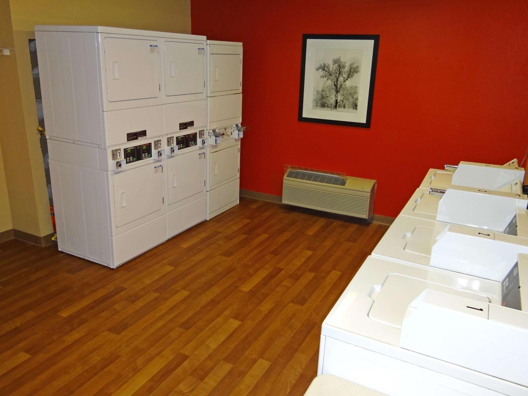 Extended Stay America Suites - Raleigh - Midtown エクステリア 写真